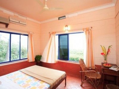 Kuzhupilly Beachhouse Room1